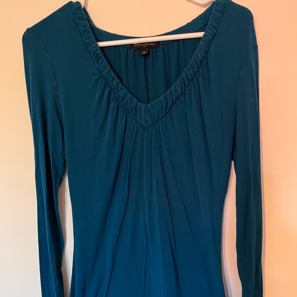 Banana Republic long sleeved dressy shirt